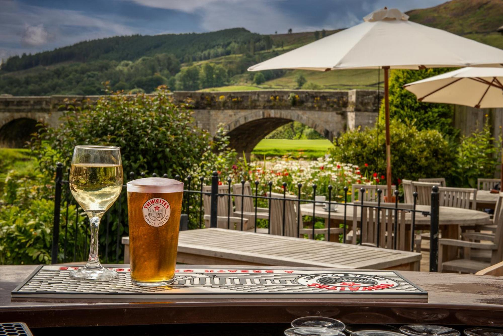 The Red Lion & Manor House Hotel Burnsall Eksteriør billede